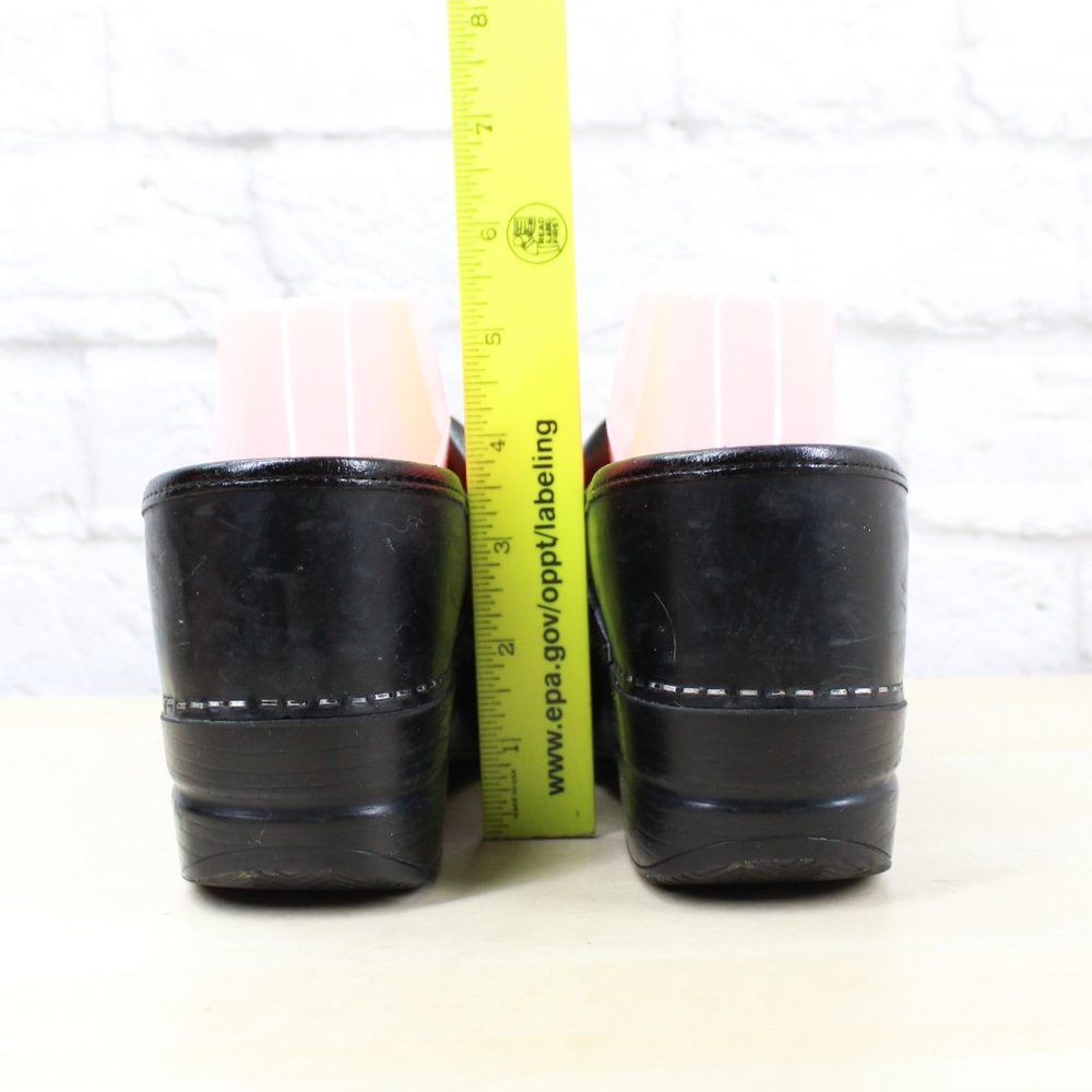 DANSKO Women's Matte Black Leather Professional Slip On Clogs Size 38 / 8 - Picture 7 of 9